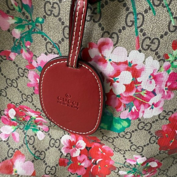 Designer-Inspired Reversible Tote with Pouch - Red Blossom Print - Picture 6 of 8